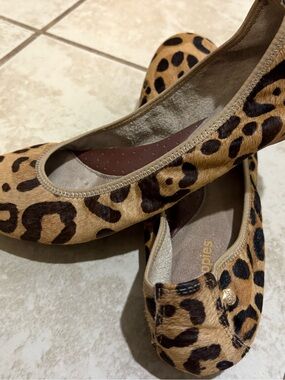 Hush Puppies Leopard Print Ballet Flats in Tan and Black